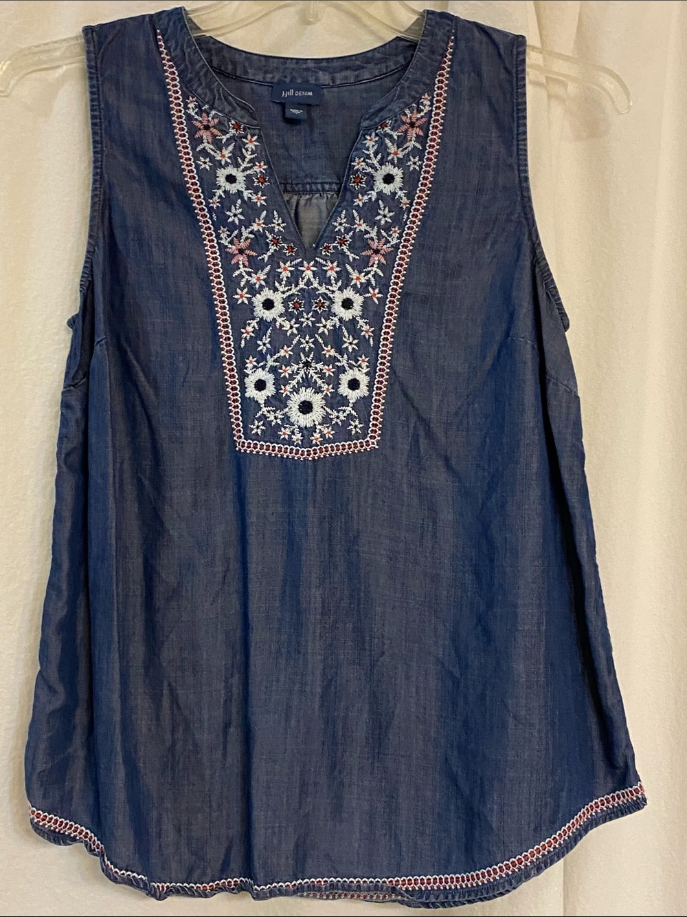 J Jill Sleeveless Blue Cotton Pullover. Red,White& Blue Floral Embroidery. Sz Sm